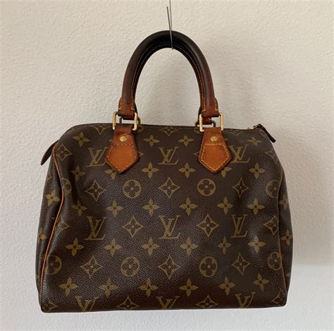 louis vuitton handbag history|old louis vuitton handbags.